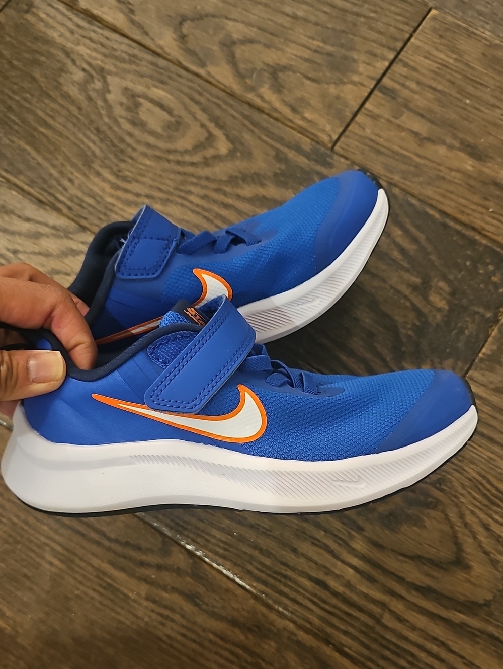 Nike Starrunner Sneakers